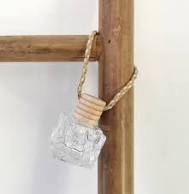 Diffuseur Parfum Voiture Cordon + recharge